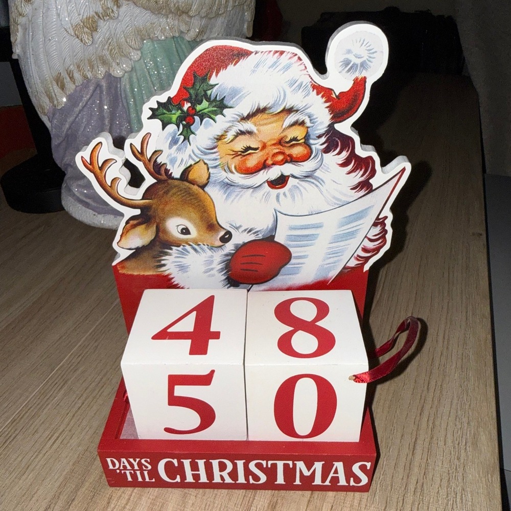 Quill to Paper Red Wood Countdown Calendar Vintage Santa Reindeer